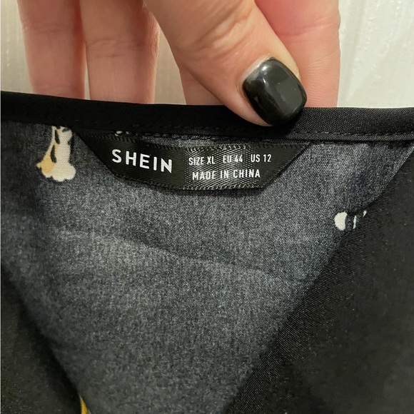 Shein tank top - Picture 2 of 2